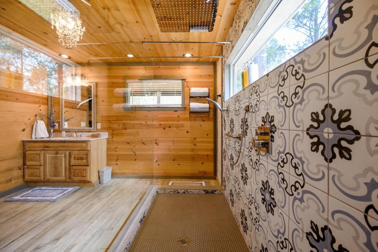 Convenient Romantic Hot Tub Bbq 3-Night Special! Брокен-Боу Экстерьер фото