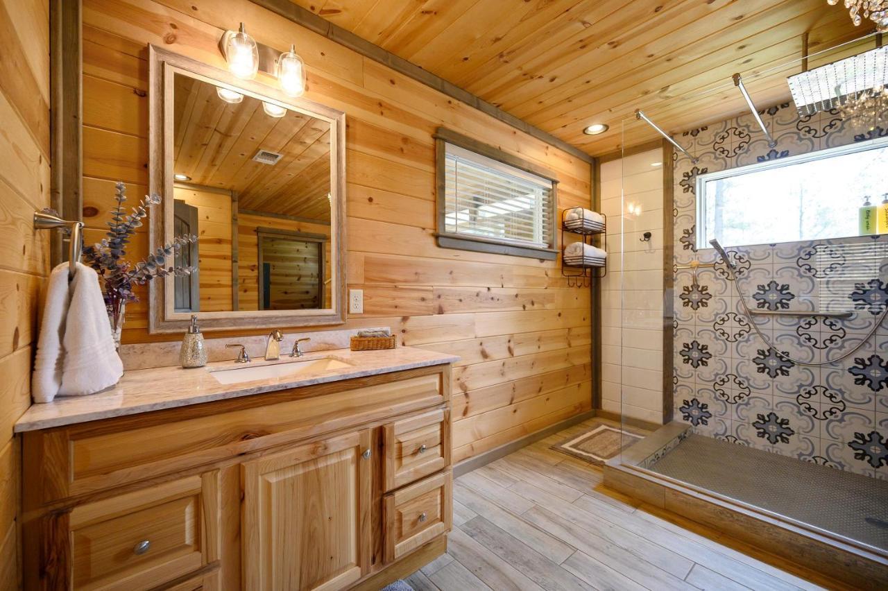 Convenient Romantic Hot Tub Bbq 3-Night Special! Брокен-Боу Экстерьер фото